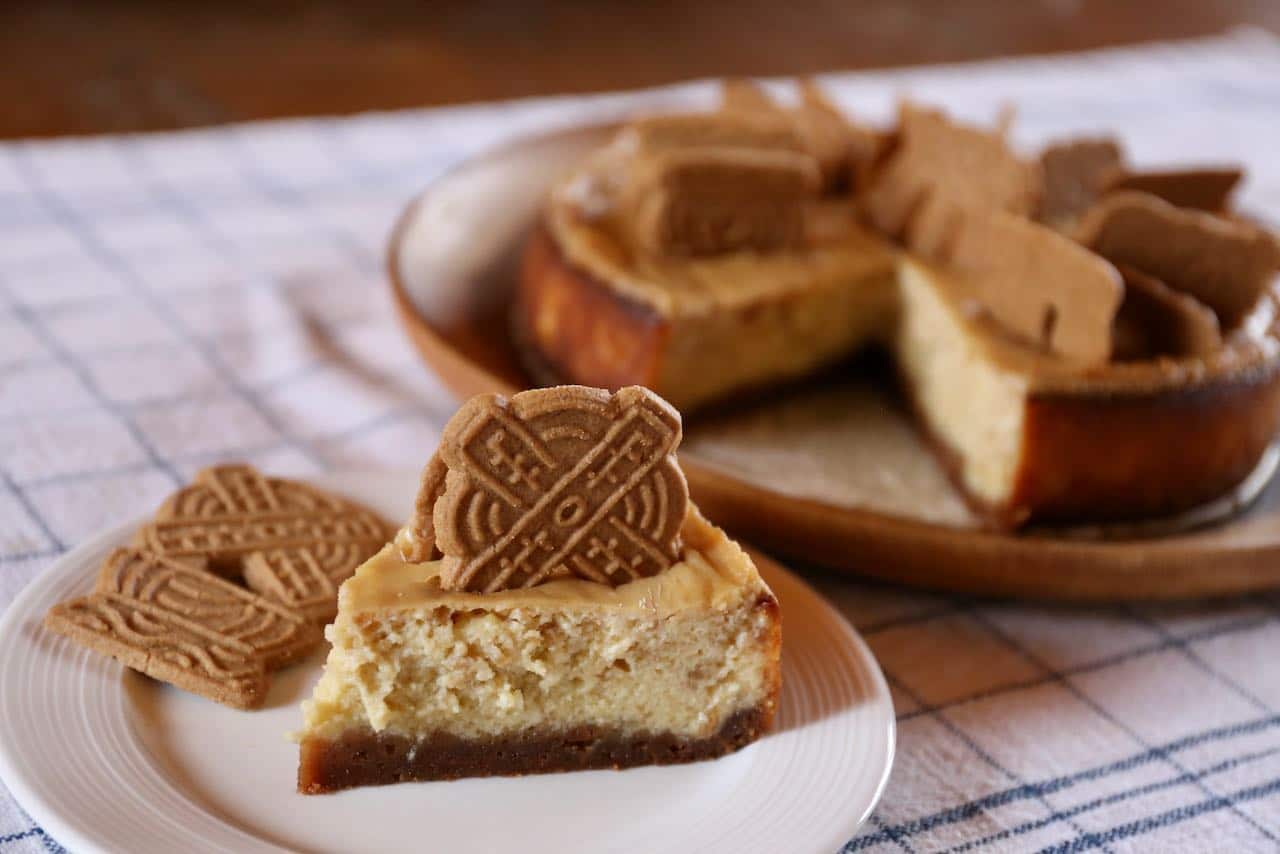 Speculaas Cheesecake Photo Image.