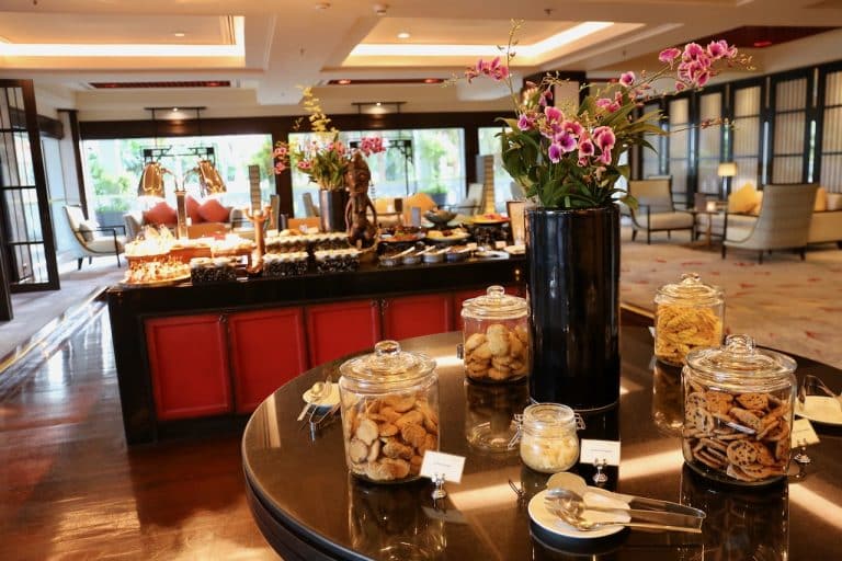 Anantara Riverside Bangkok Resort Review | dobbernationLOVES