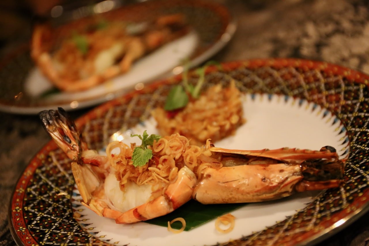 Enjoy a luxurious multi-course Thai menu on Manohra Cruise while sailing past Wat Arun and The Grand Palace.