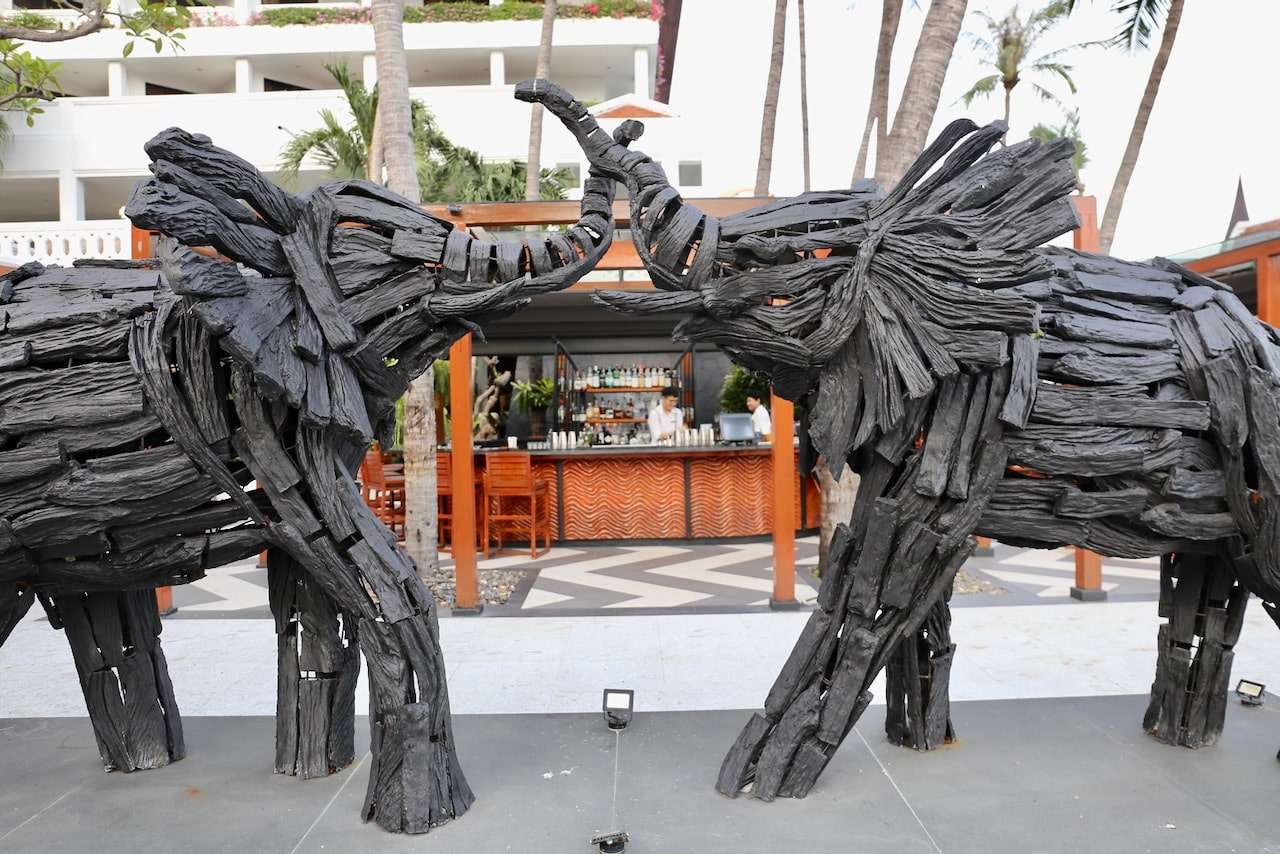 Anantara Riverside Bangkok is situated on a lush tropical garden with inspiring elephant statutes offering a playful vibe. 