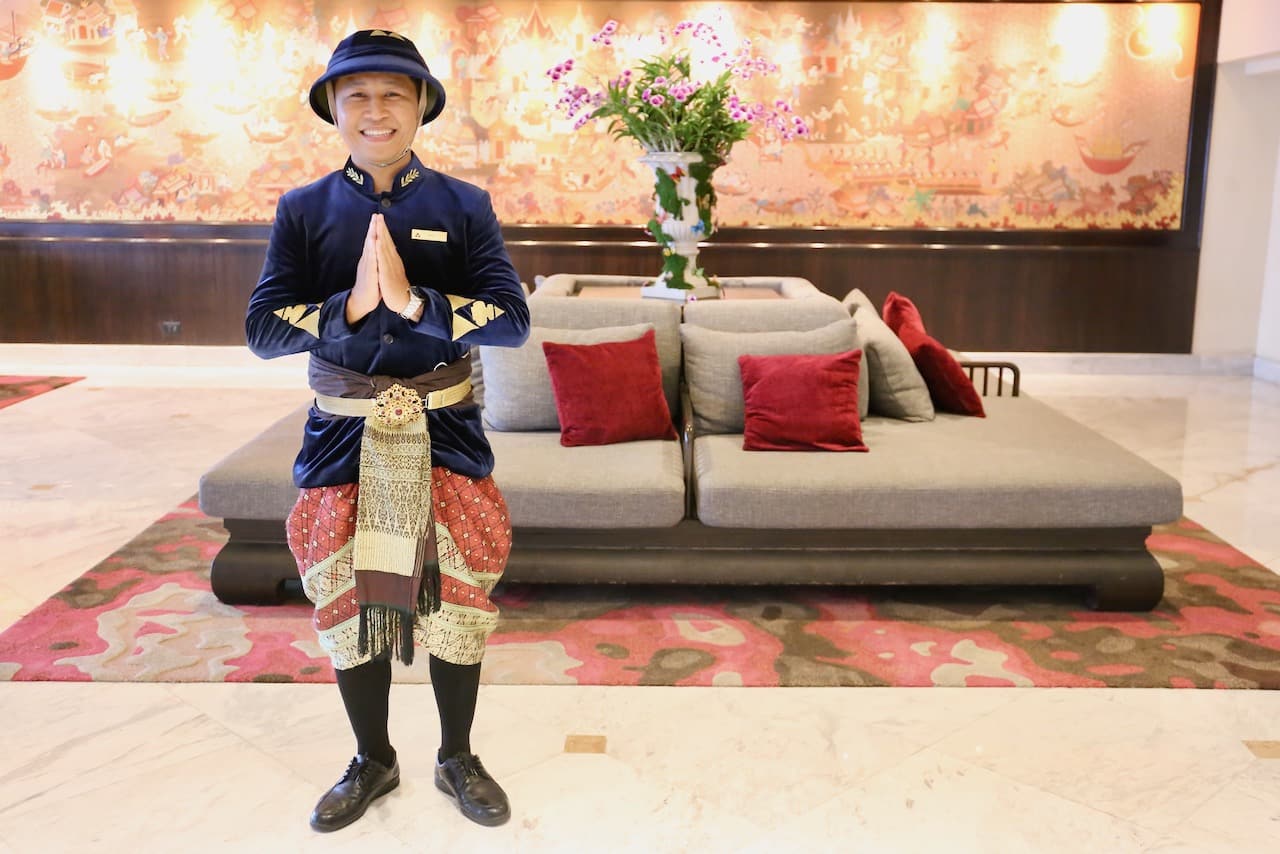 Anantara Riverside Bangkok Resort Review.