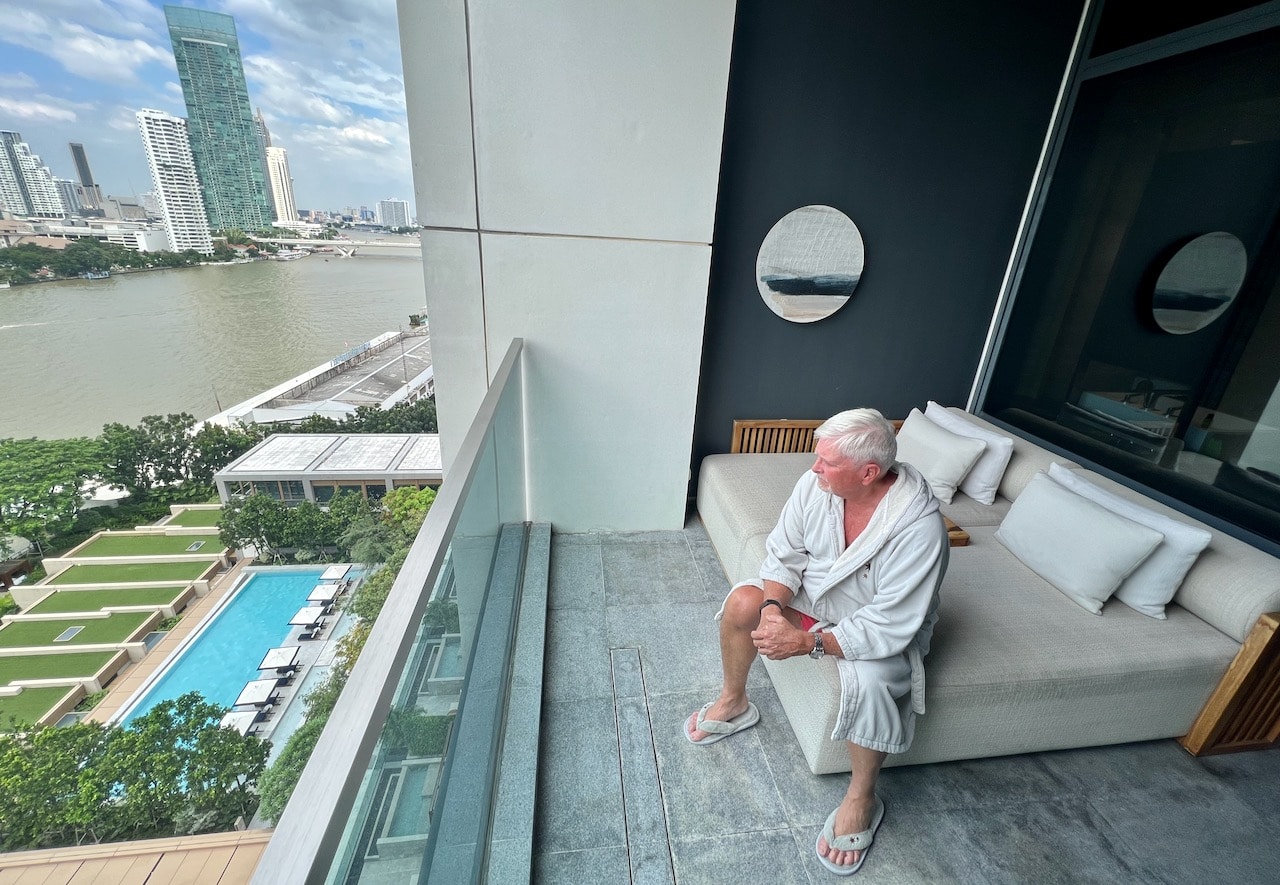 All Capella Bangkok rooms features oversized balconies with river views.