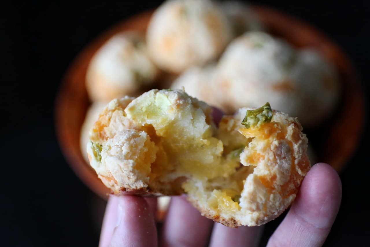 These spicy cheese puffs are crunchy on the outside and chewy and soft on the inside. An addictive Brazilian snack! 