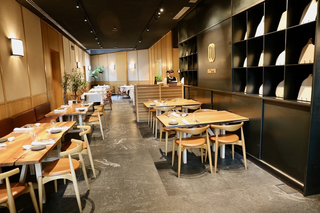 The dining room at Narru.