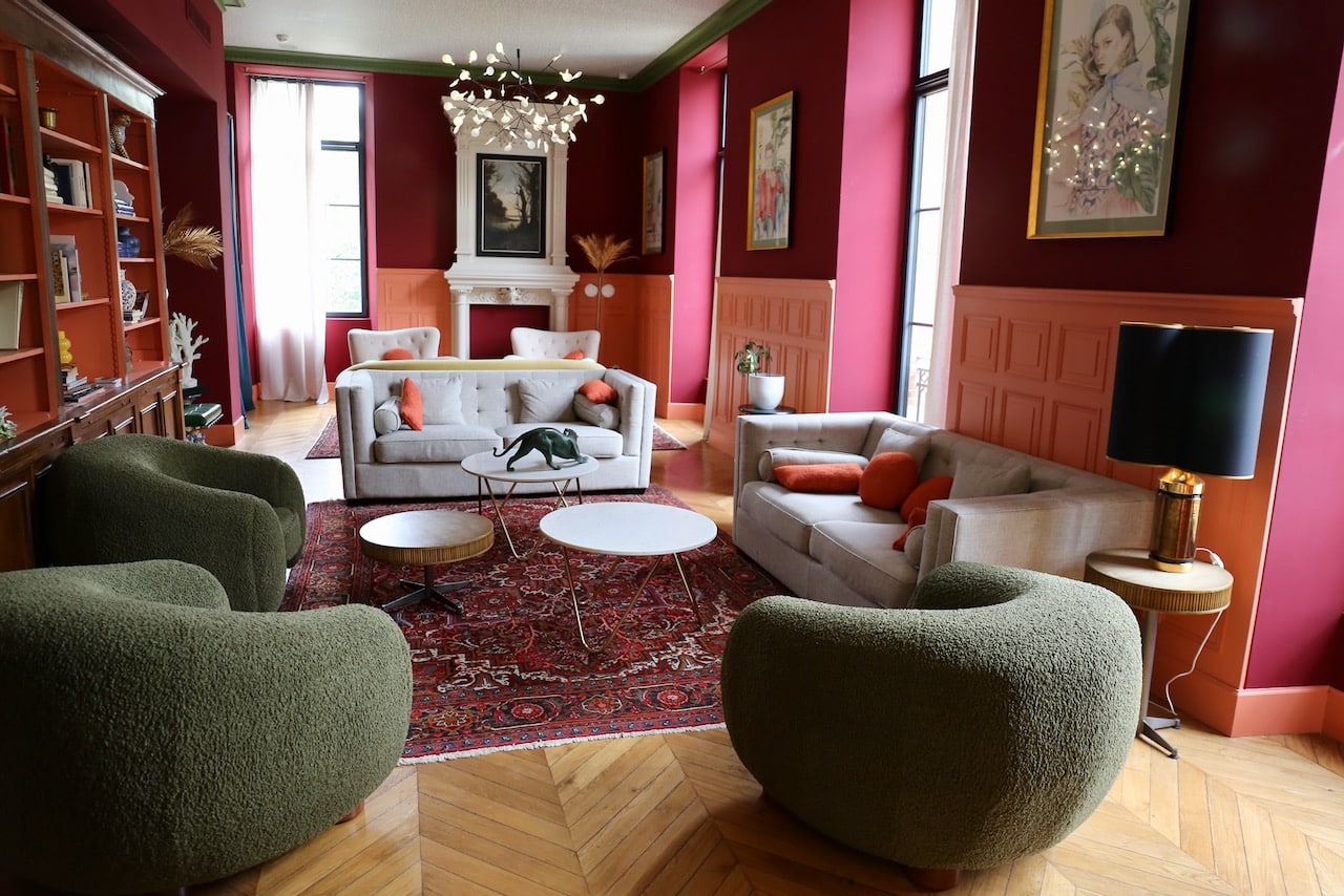 The Pavilions Chateau de Fiac is an artsy boutique hotel near Toulouse. 