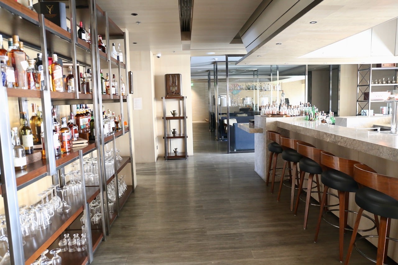 Enjoy cocktails and live music at Raksi Music Bar.