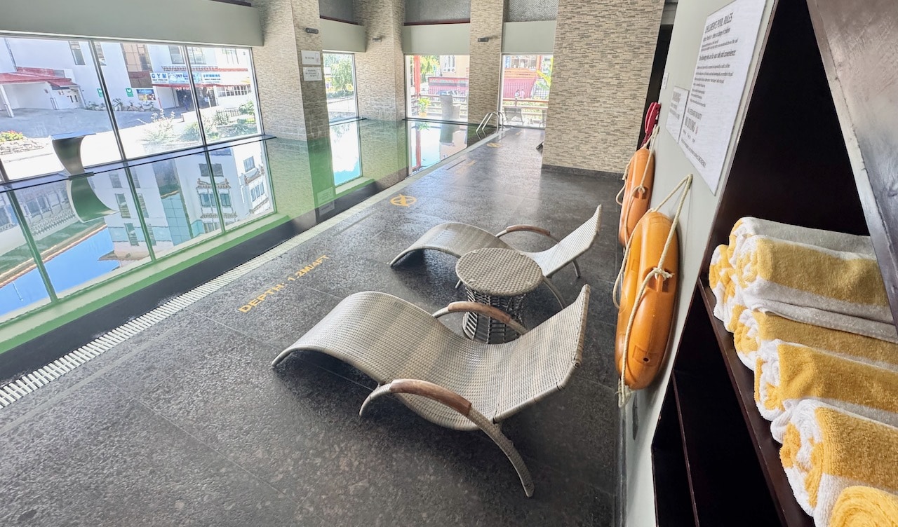 Le Meridien Thimphu swimming pool.