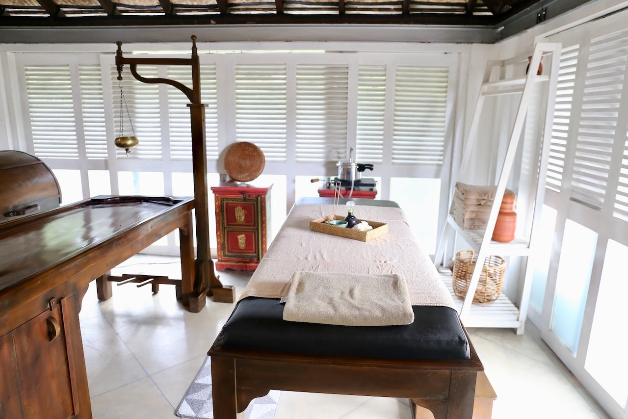 Enjoy Ayurvedic massage at Ravana Garden's Spa.