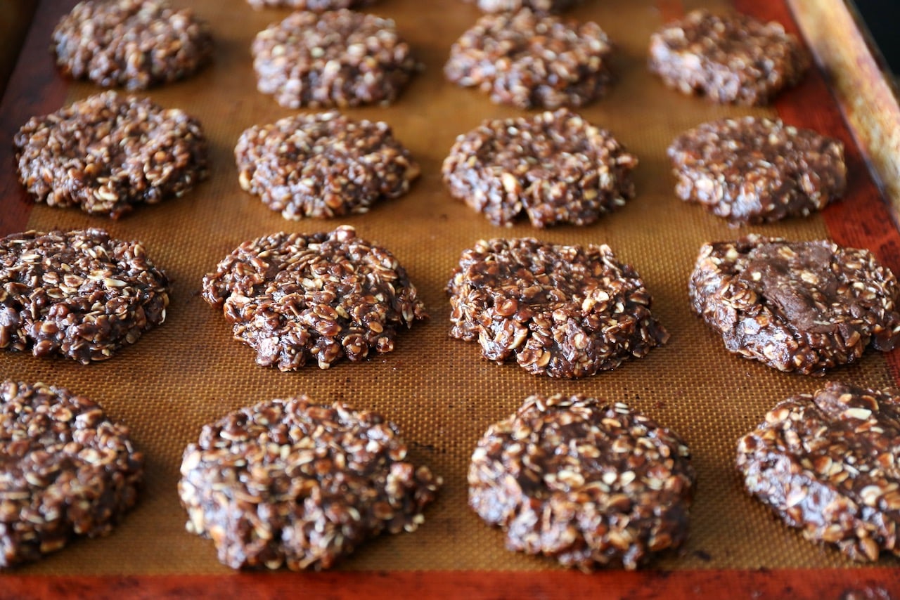 Scoop hot cookie dough onto a baking sheet and let cool for 20 minutes. 