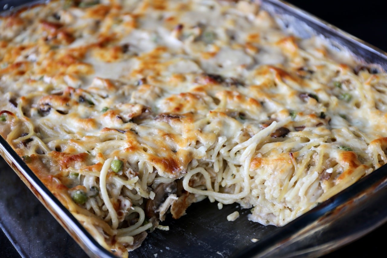 Bake the casserole topped with mozzarella gratin until browned and bubbling.